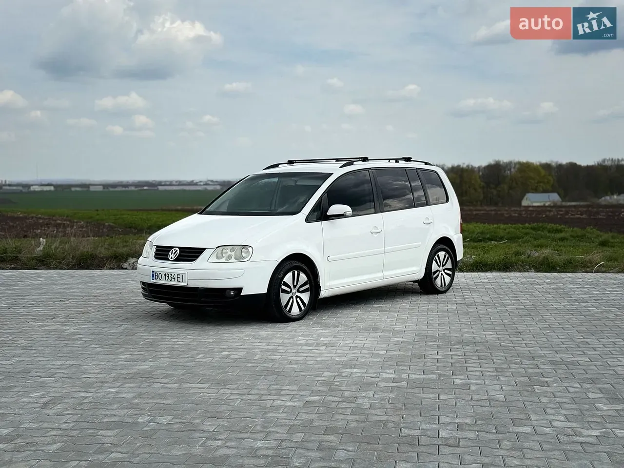 Volkswagen Touran 2006 photo 3