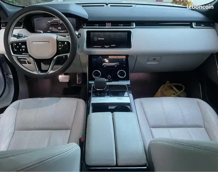 Land Rover Range Rover Velar 2021 photo 3