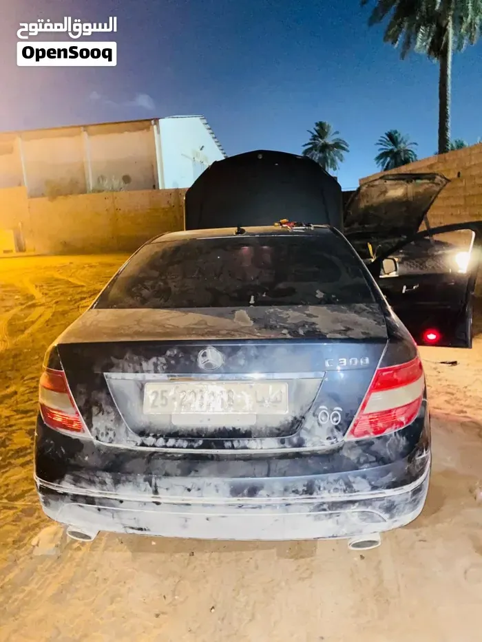 Mercedes-Benz C-Class 2007 photo 2