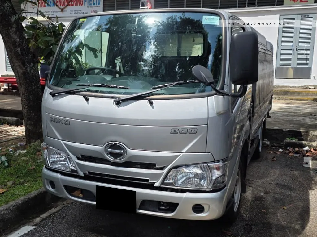 Hino Dutro