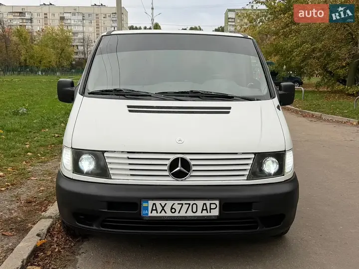 Mercedes-Benz Vito 2000 photo 2
