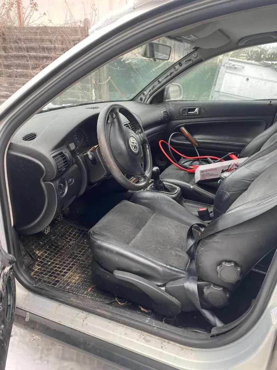 Volkswagen Passat 2002 photo 2