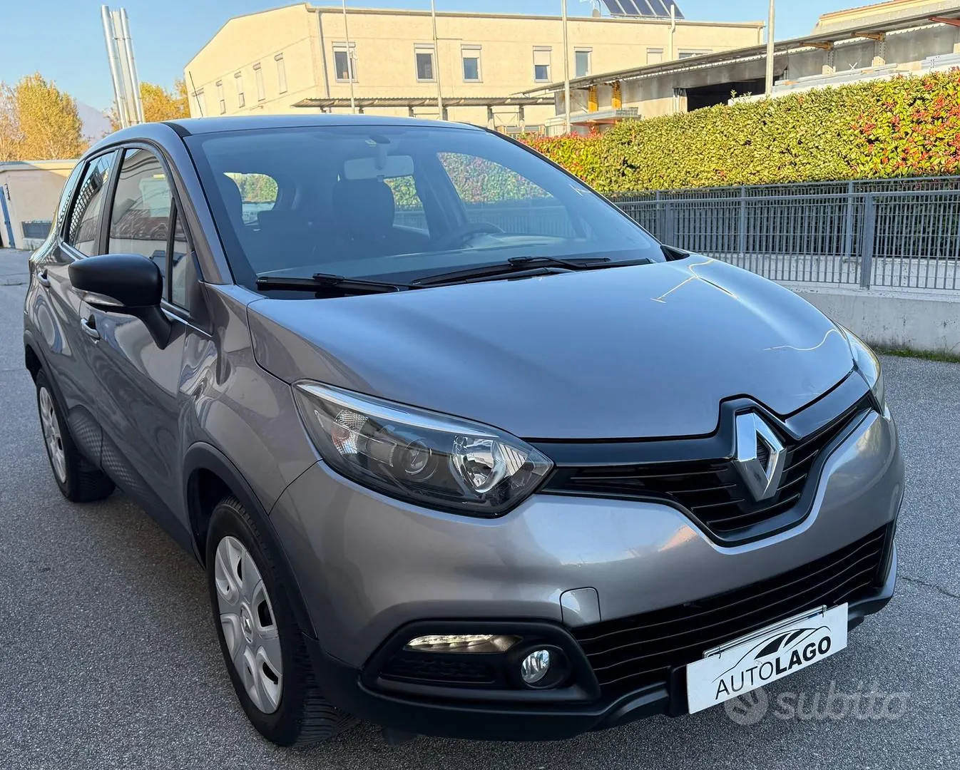 Renault Captur 2016 photo 2