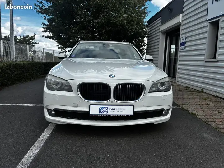 BMW Série 7 2012 photo 2