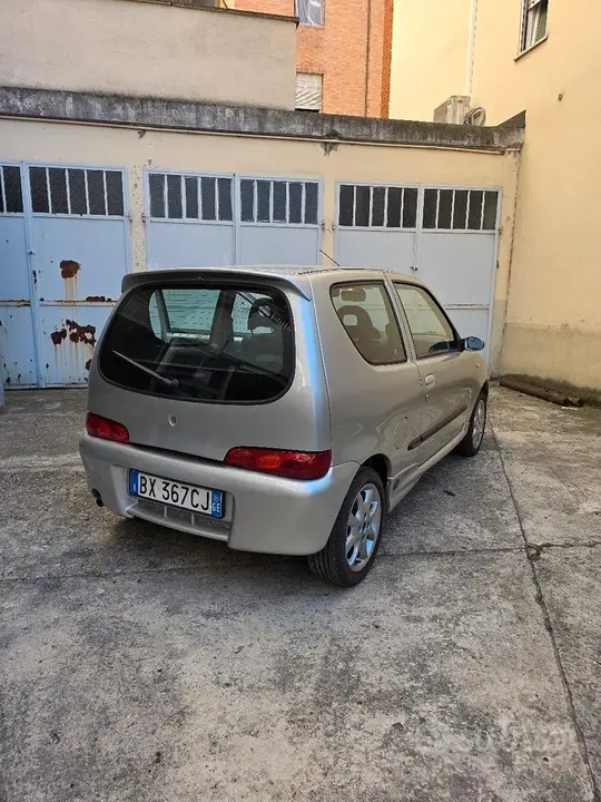 Fiat Seicento 2001 photo 2
