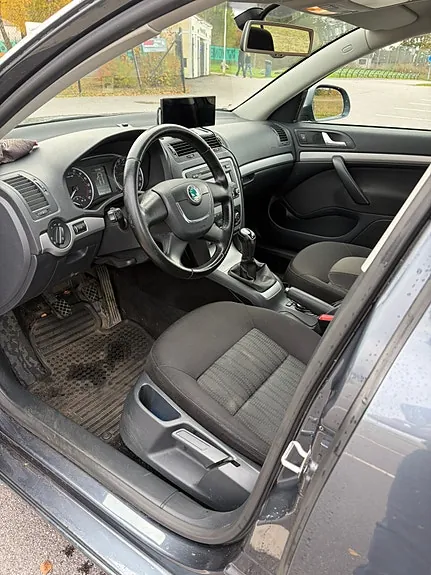 Skoda Octavia 2012 photo 5