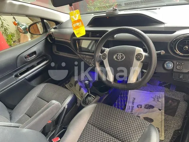 Toyota Aqua 2015 photo 5