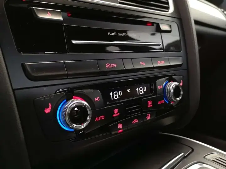 Audi A4 2013 photo 3