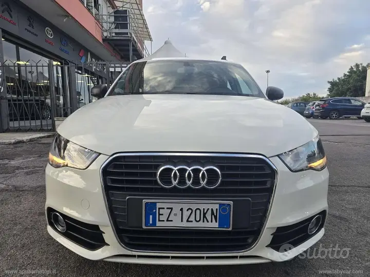 Audi A1 2014 photo 2