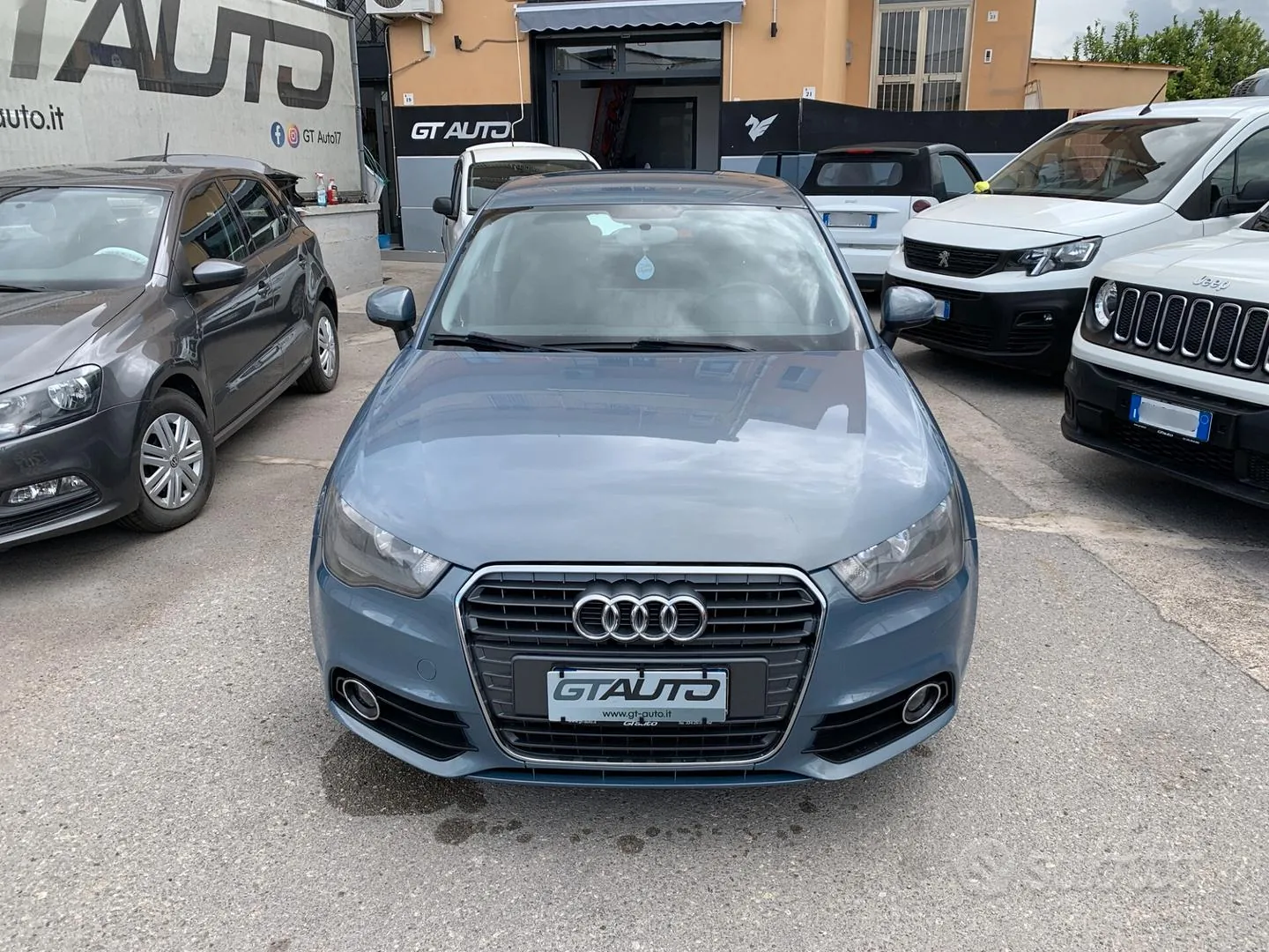 Audi A1 2011 photo 2