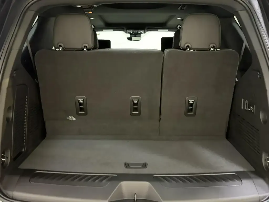 GMC Yukon 2026 photo 5