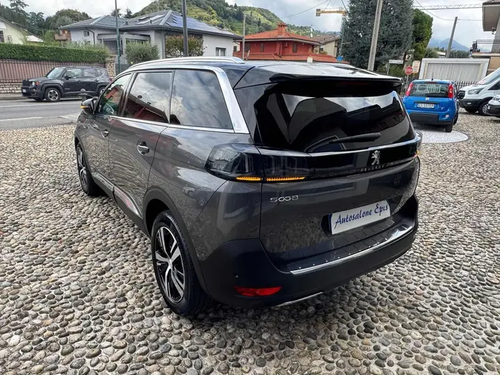 Peugeot 5008 2024 photo 3