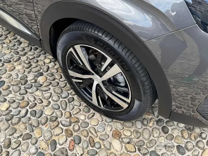 Peugeot 5008 2024 photo 5