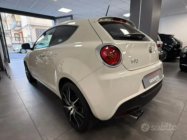 Alfa Romeo Mito 2011 photo 4