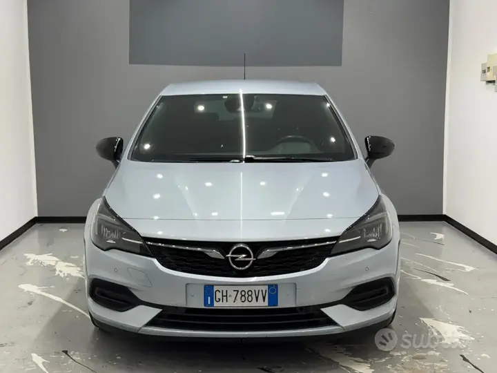 Opel Astra 2020 photo 2