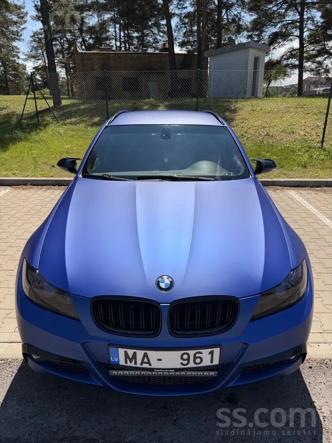 BMW 320
