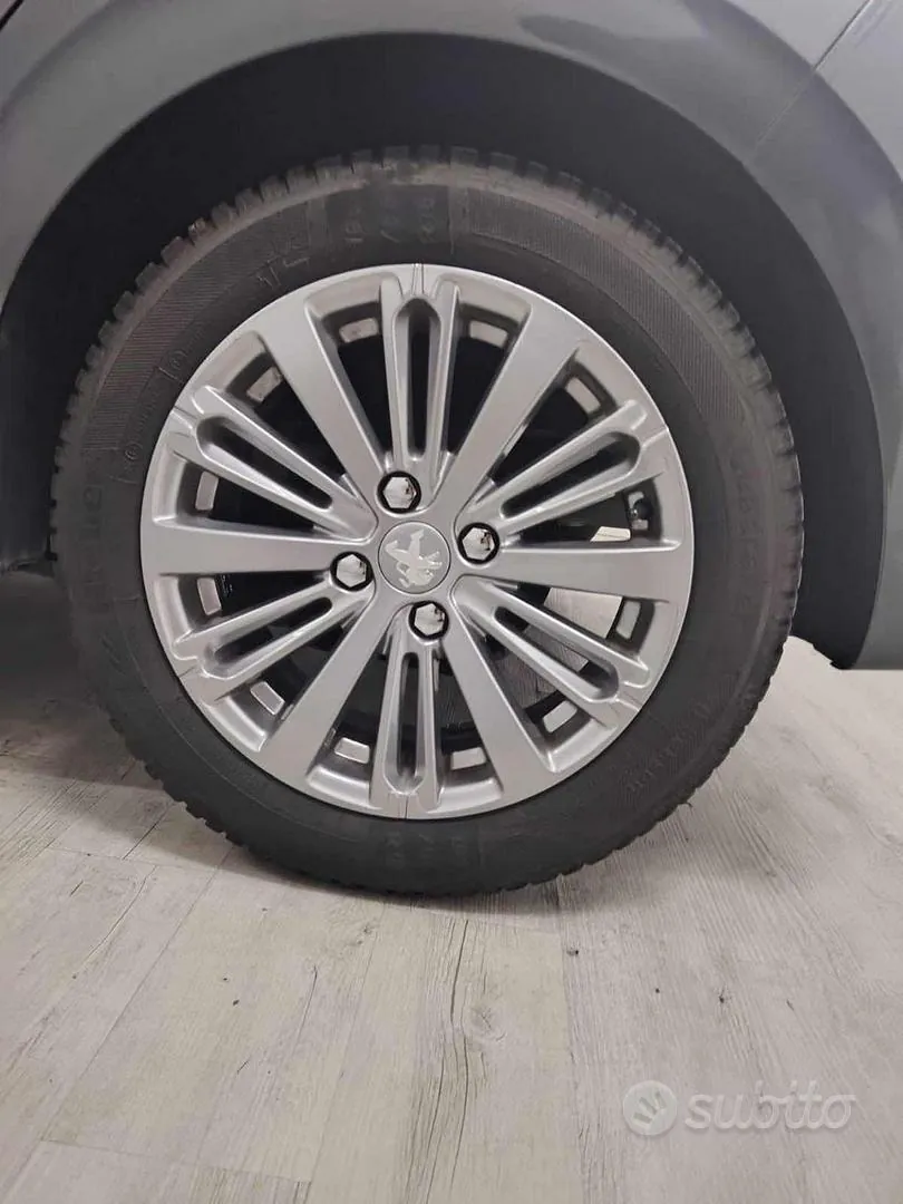 Peugeot 208 2016 photo 5