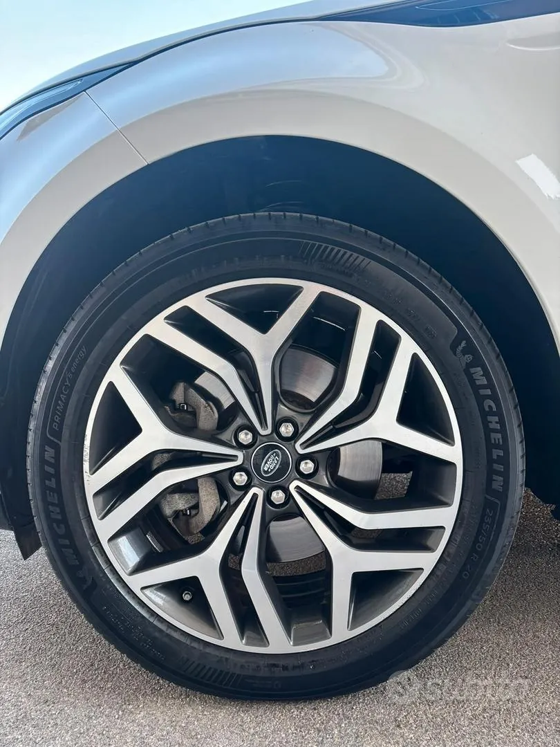 Land Rover Range Rover Evoque 2020 photo 4