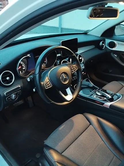 Mercedes-Benz C200 2016 photo 4