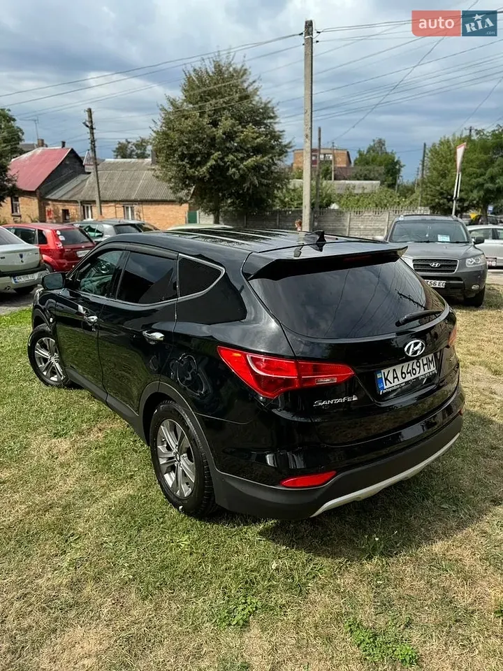 Hyundai Santa Fe 2015 photo 2