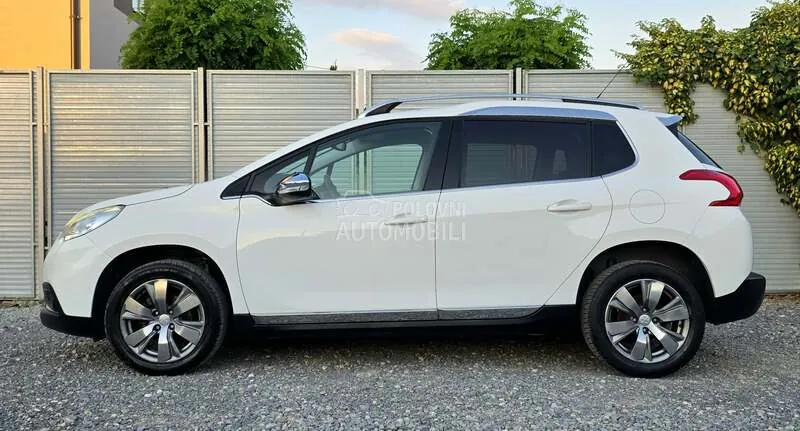 Peugeot 2008 2014 photo 4