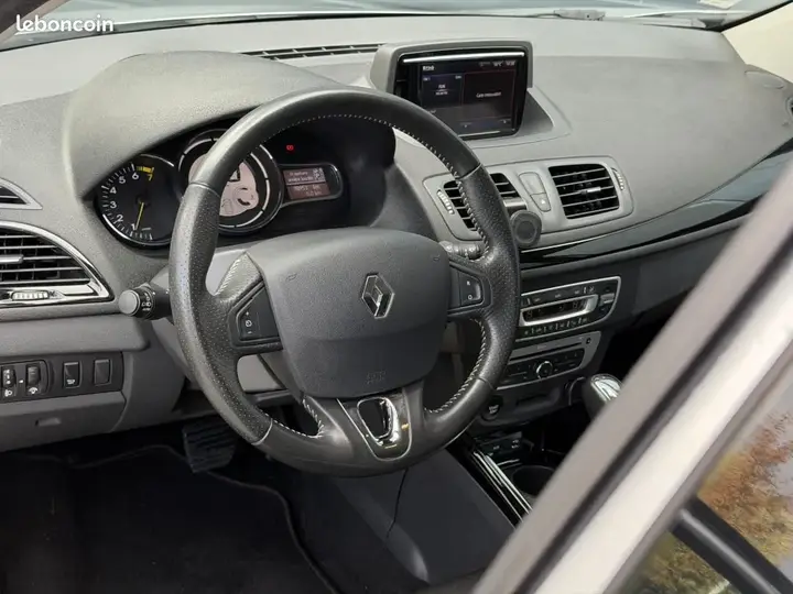 Renault Megane 2016 photo 3