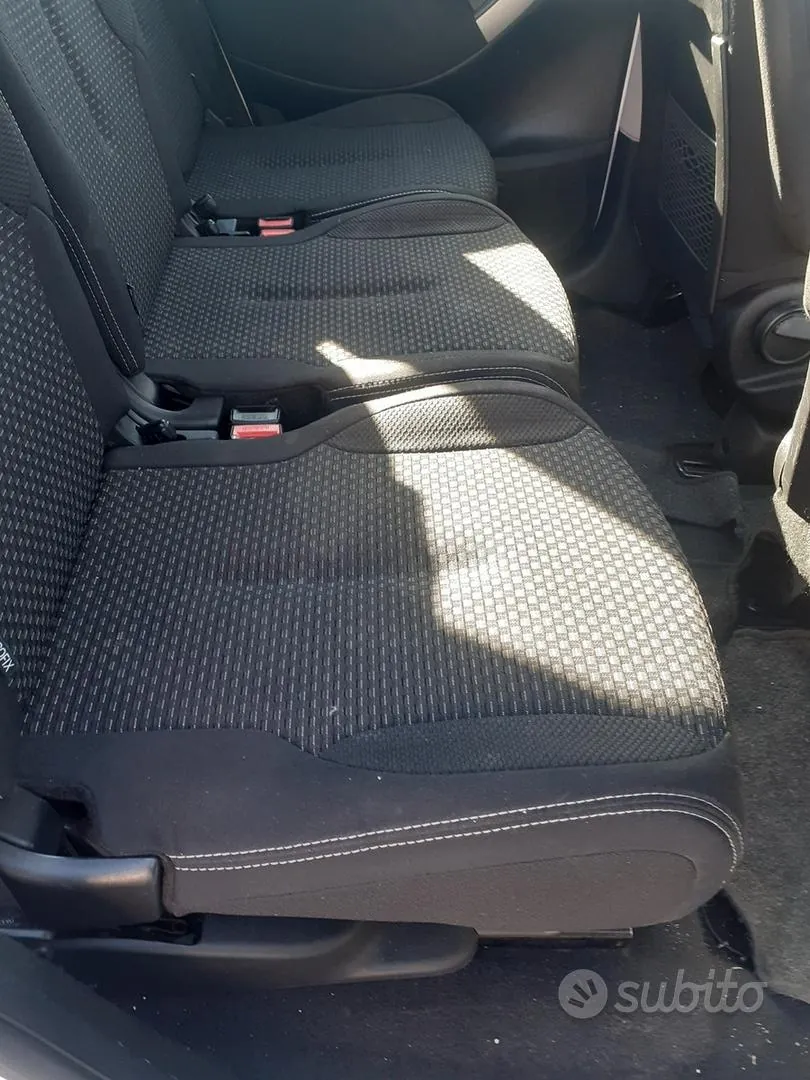 Citroen C4 Picasso 2010 photo 4