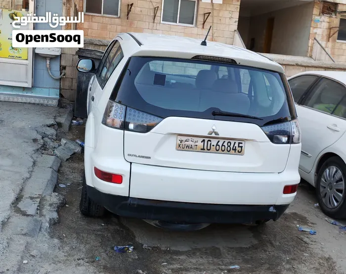 Mitsubishi Outlander 2012 photo 4