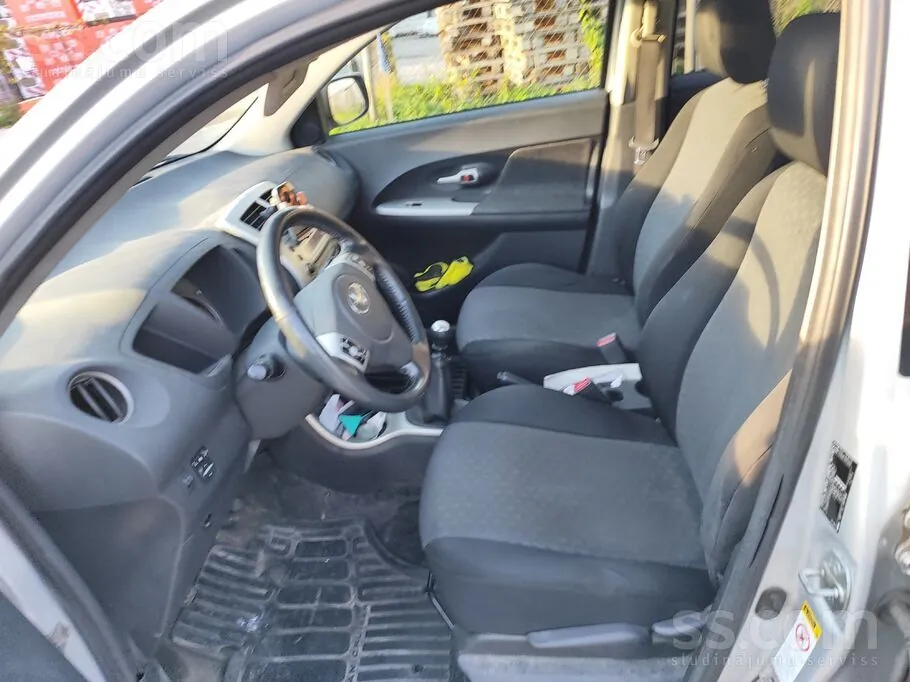 Toyota Urban Cruiser 2009 photo 3