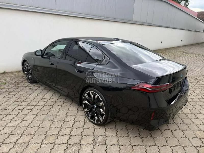 BMW 520 2025 photo 4
