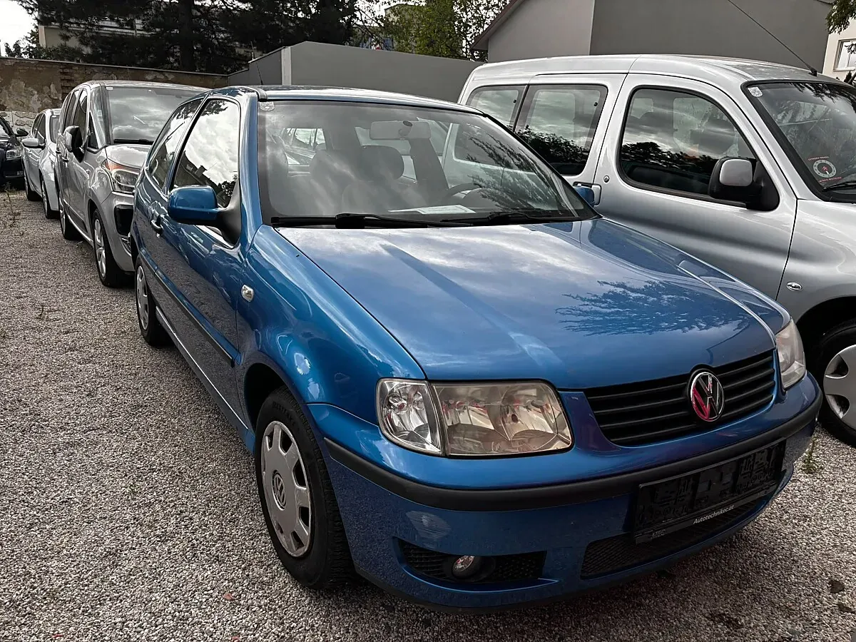 Volkswagen Polo 2000 photo 2