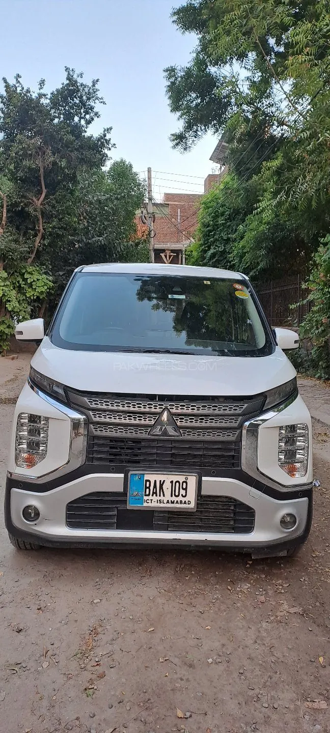 Mitsubishi Ek X