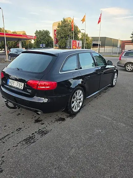 Audi A4 2009 photo 4