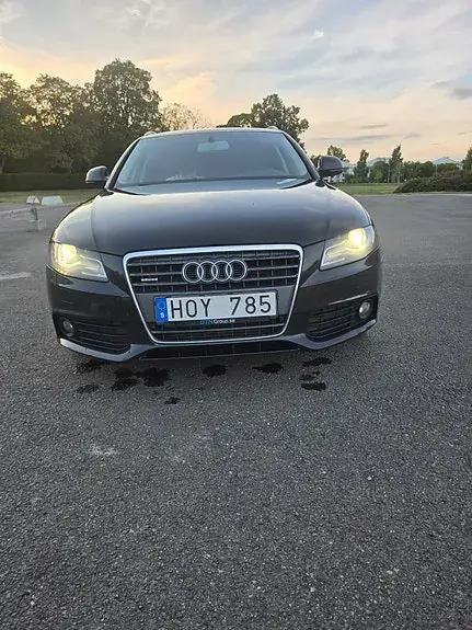 Audi A4 2009 photo 5
