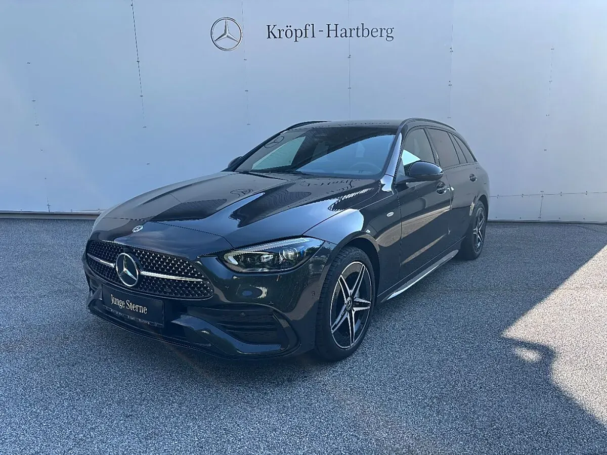 Mercedes-Benz C-Class 2025 photo 2