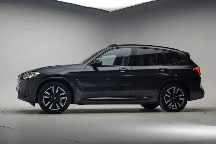 BMW Ix3 2022 photo 2