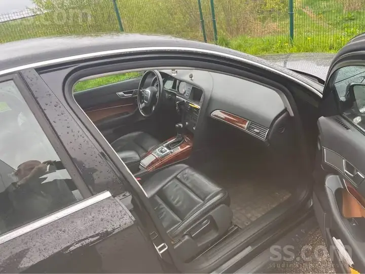 Audi A6 2004 photo 2