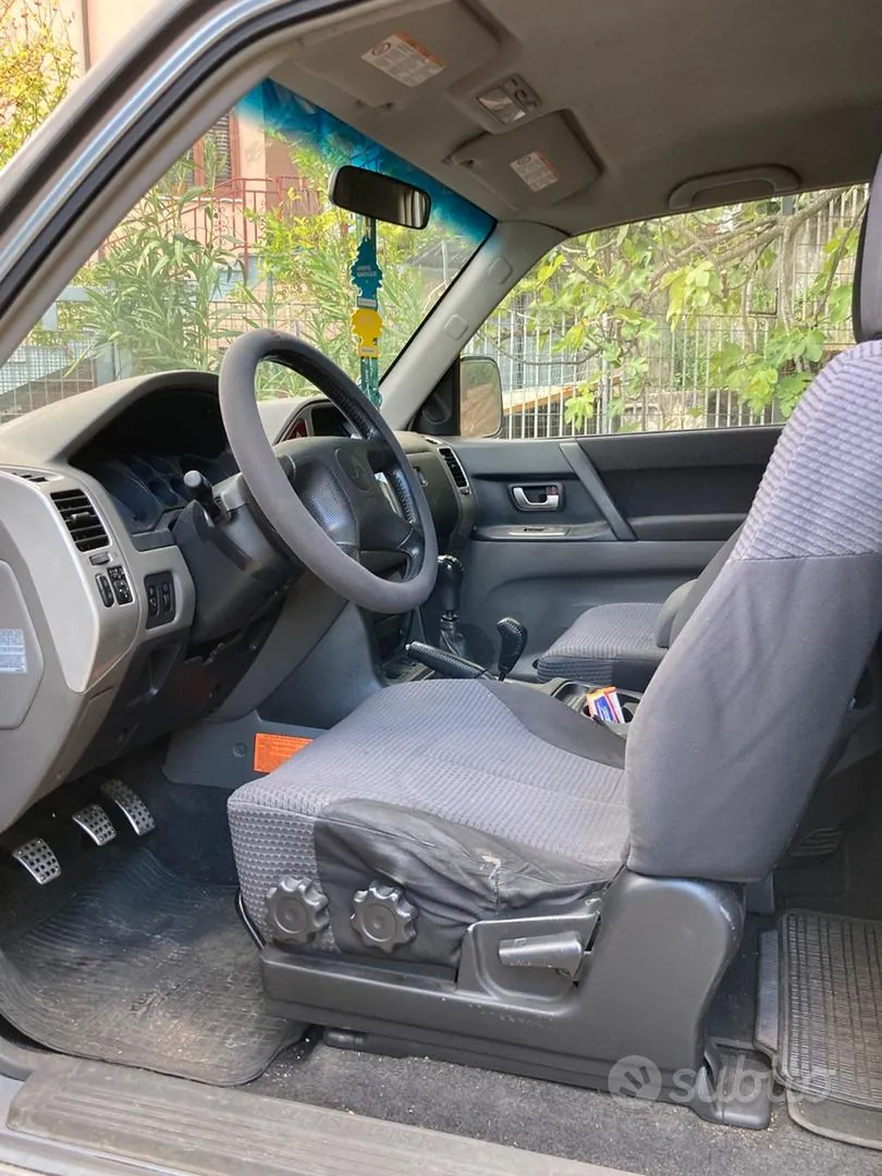 Mitsubishi Pajero 2005 photo 4