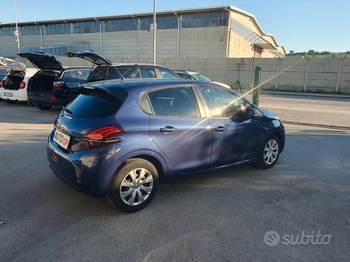 Peugeot 208 2016 photo 5