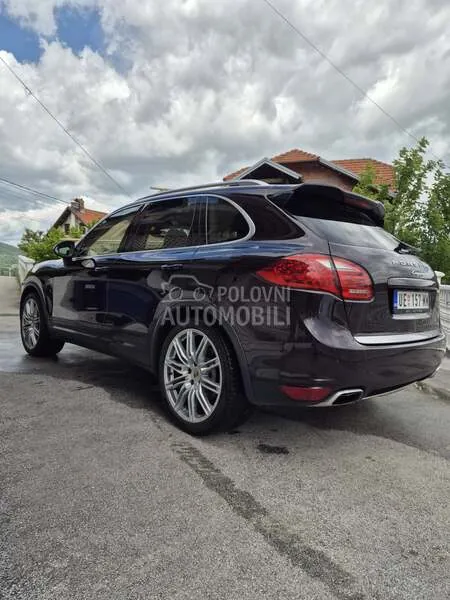 Porsche Cayenne 2012 photo 5
