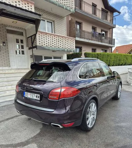 Porsche Cayenne 2012 photo 3
