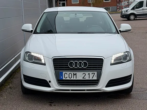 Audi A3 2010 photo 3