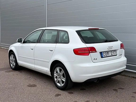Audi A3 2010 photo 5