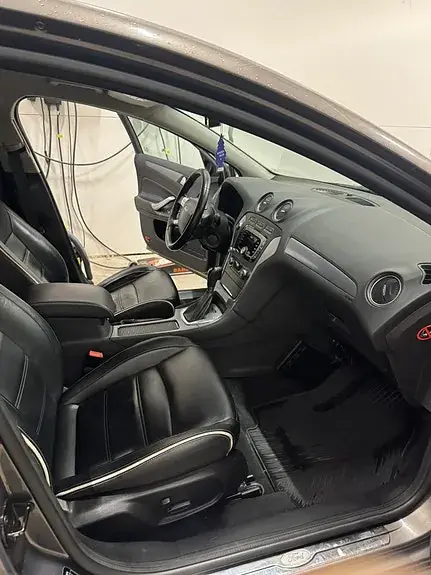 Ford Mondeo 2010 photo 5