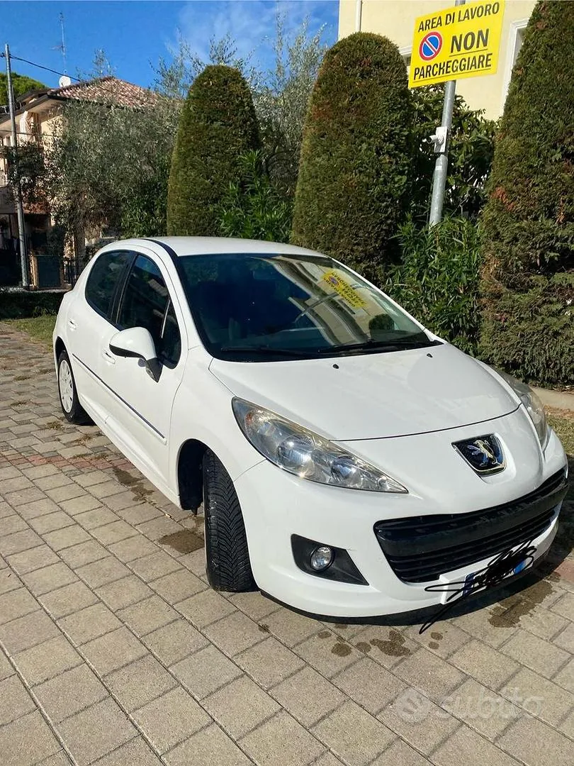 Peugeot 207