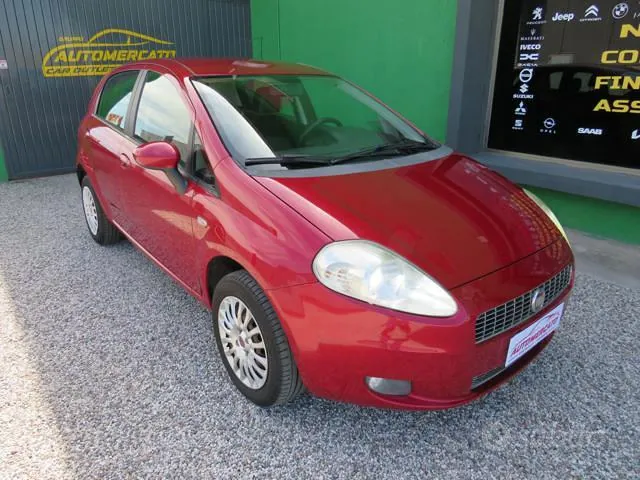 Fiat Grande Punto 2009 photo 4