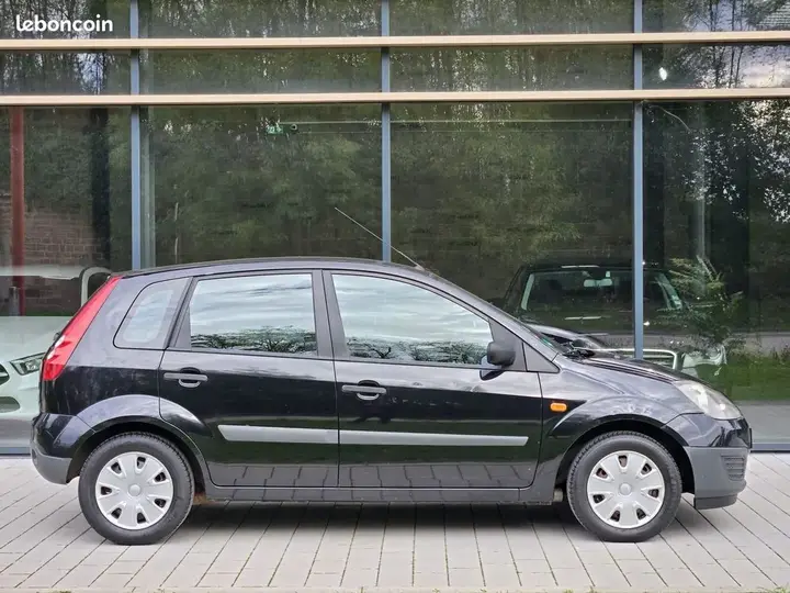 Ford Fiesta 2007 photo 5