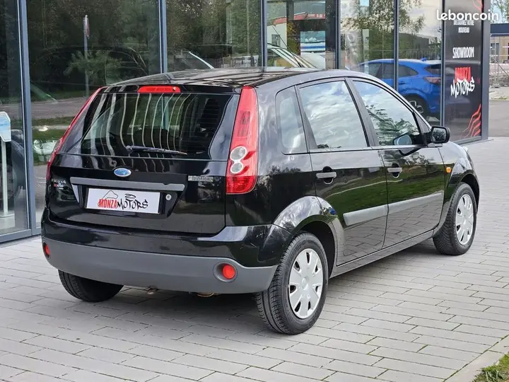 Ford Fiesta 2007 photo 4