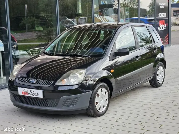 Ford Fiesta 2007 photo 2