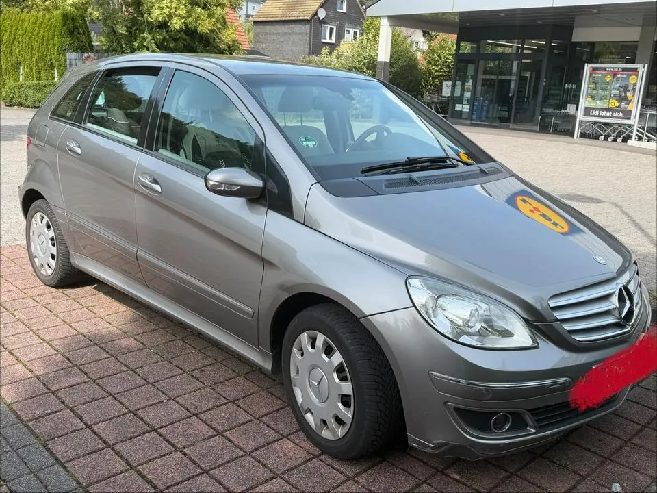 Mercedes-Benz B170